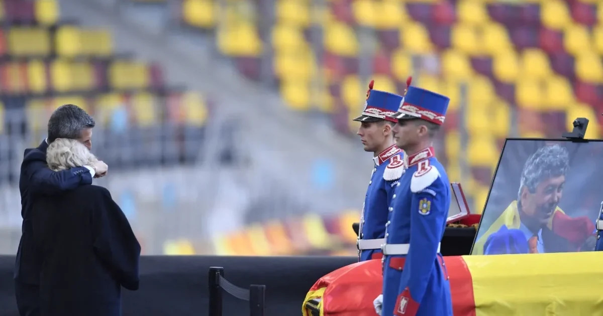 Adio, Mircea Lucescu! Fotbalul românesc, în doliu: Ultimul drum al legendei