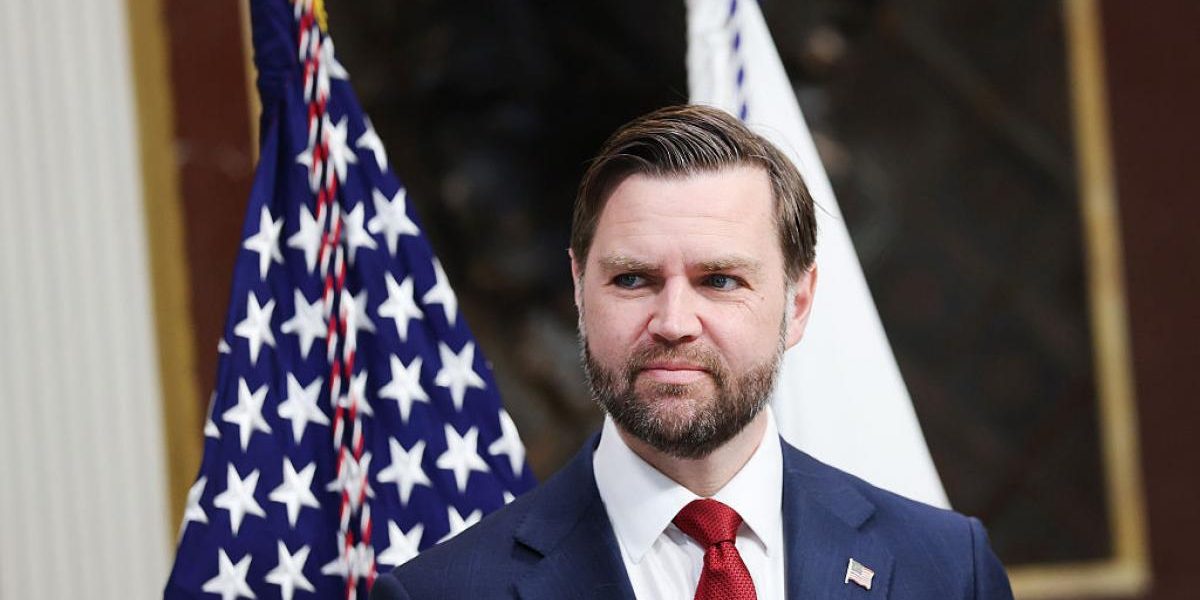 Casa Albă dezminte: Nu va folosi arme nucleare în Iran, după declarațiile lui jd vance