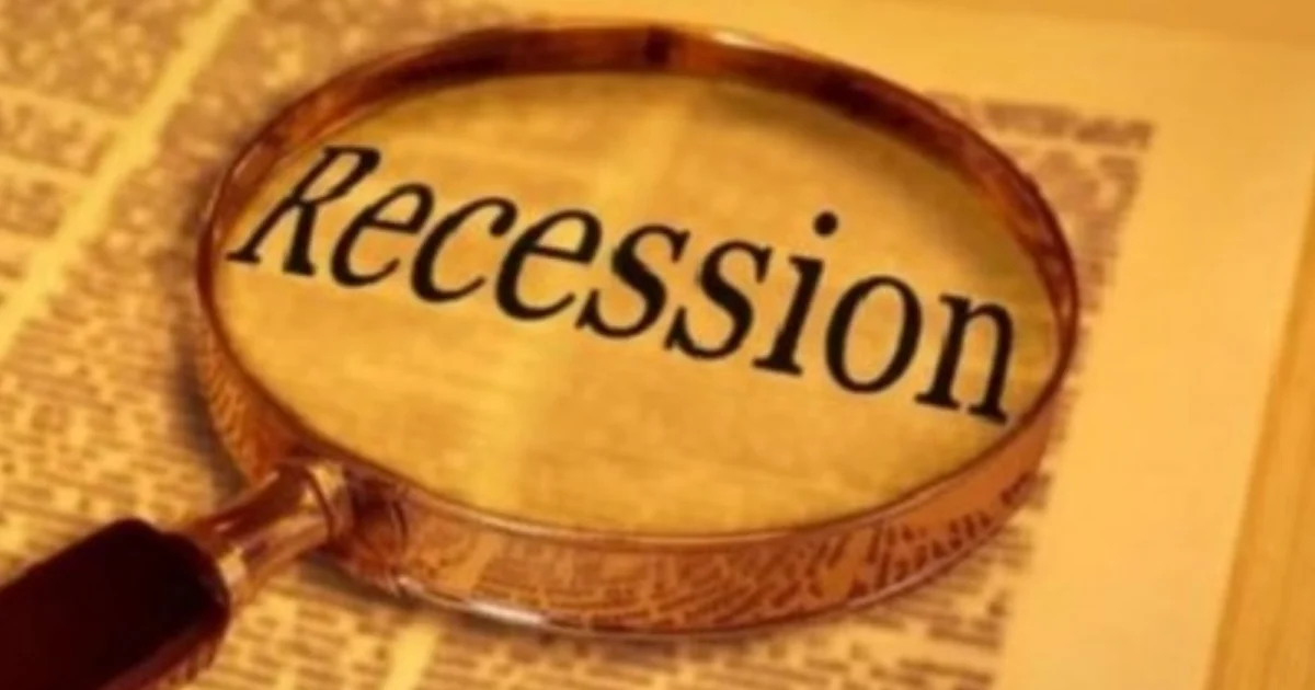 Recesiune bate la ușă: Economia României, lovită de o nouă prognoză sumbră