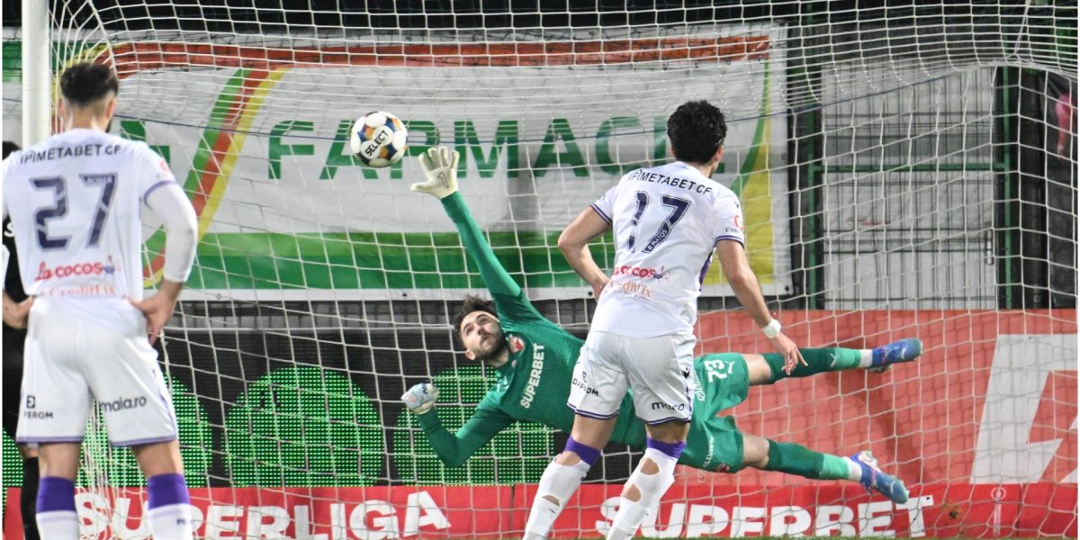 rosca.jpg - NewsFactor