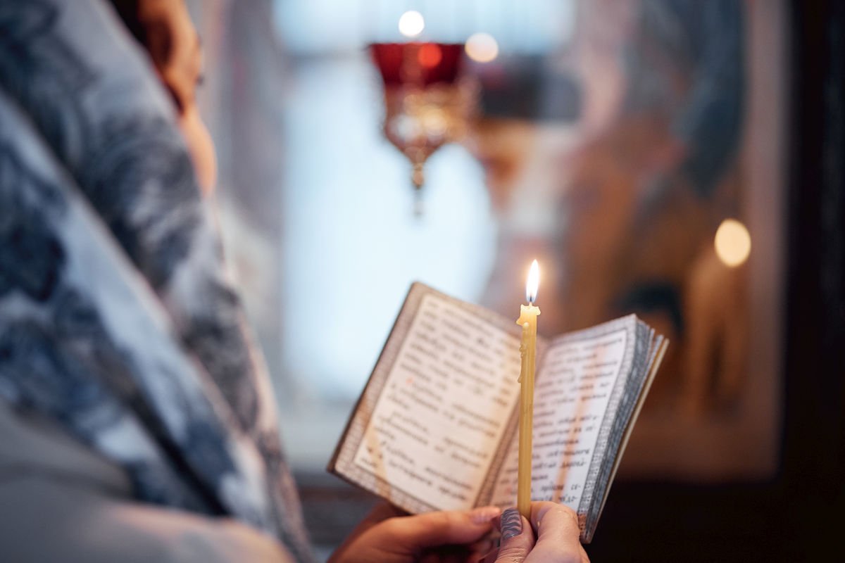 Duminica Floriilor: Semnificație, tradiții și rugăciunea specială pentru această zi sfântă Duminica Floriilor, una dintre cele mai importante sărbători creștine, marchează intrarea triumfătoare a lui Iisus Hristos în Ierusalim