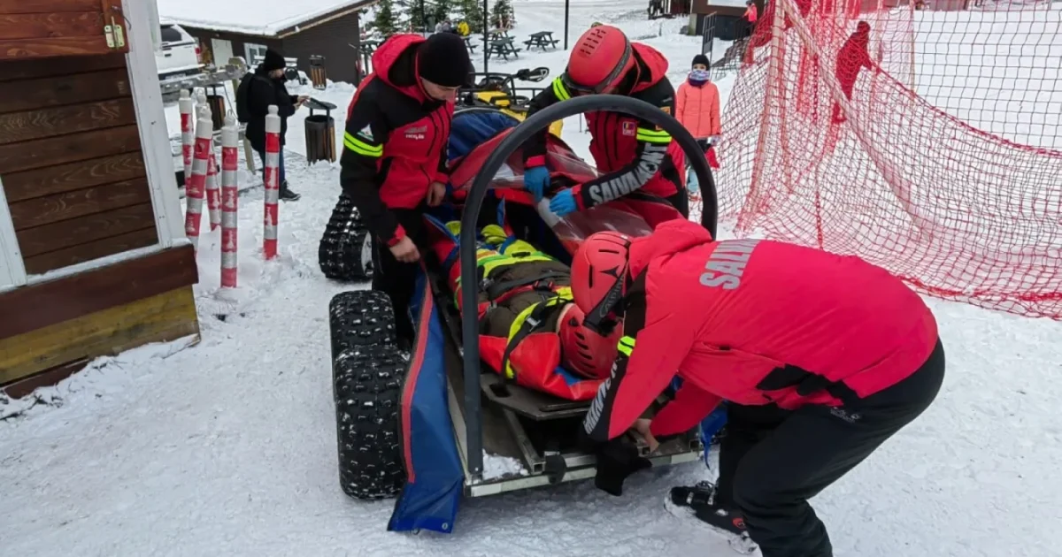Salvare dramatică în Ceahlău: Un turist accidentat, altul cu stop cardiac