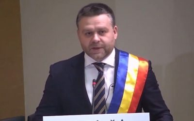 Ciucu: Publicitate „anticezariană” scoasă de pe panourile din București, dar persistă mesajul