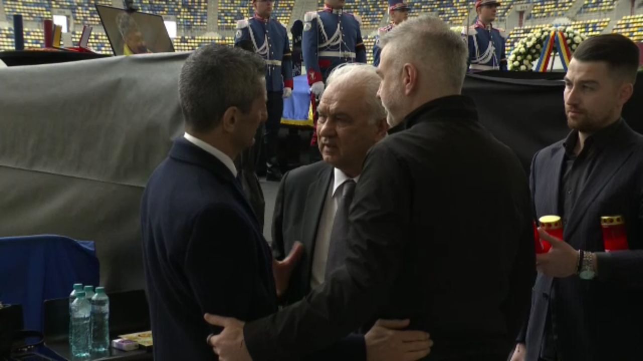 Anghel și Iordănescu, un ultim omagiu emoționant pentru Mircea Lucescu: ”Drum lin!”