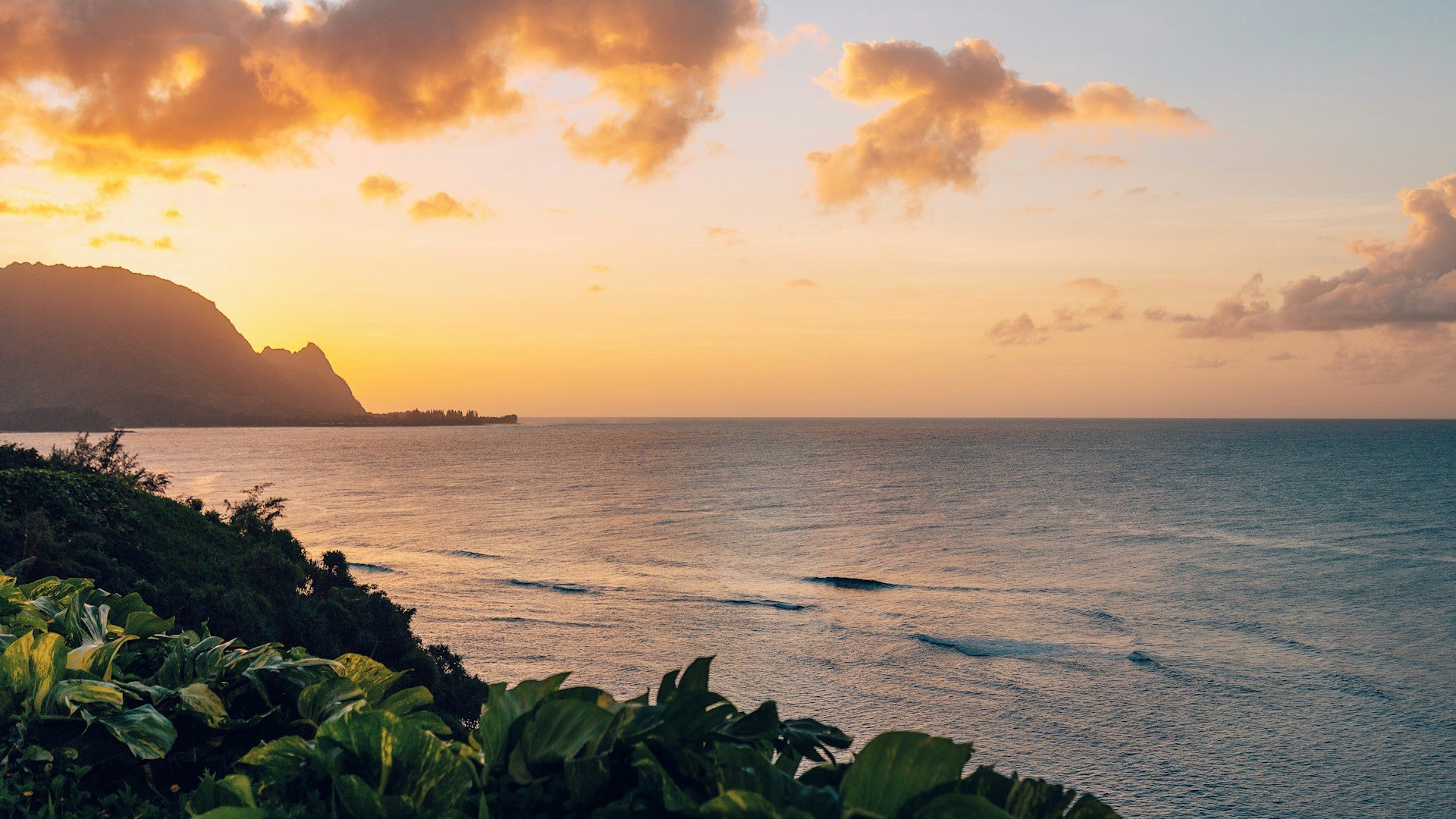 Vremea în KAUAI: Precipitații în week-end, posibile furtuni puternice la începutul săptămânii viitoare KAUAI – Un ciclon subtropical cu vânturi moderate și averse este prognozat pentru zona KAUAI în acest weekend, cu potențialul de precipitații abundente și inundații începând de marți seara și continuând până miercuri noapte