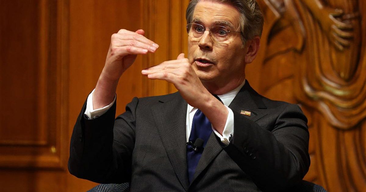 SUA: „Puțină durere” economică pentru a opri IRANUL. Ce riscă LONDRA?