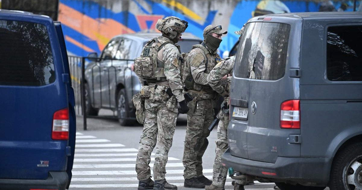 Șeful Poliției din Ucraina, demisie după atacul din Kiev: Doi agenți, dați dispăruți