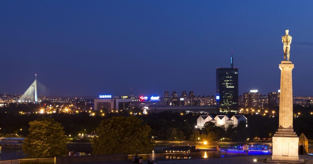Serbia riscă să piardă până la 1,5 miliarde de euro din fondurile Uniunii Europene din cauza relațiilor sale apropiate cu Rusia