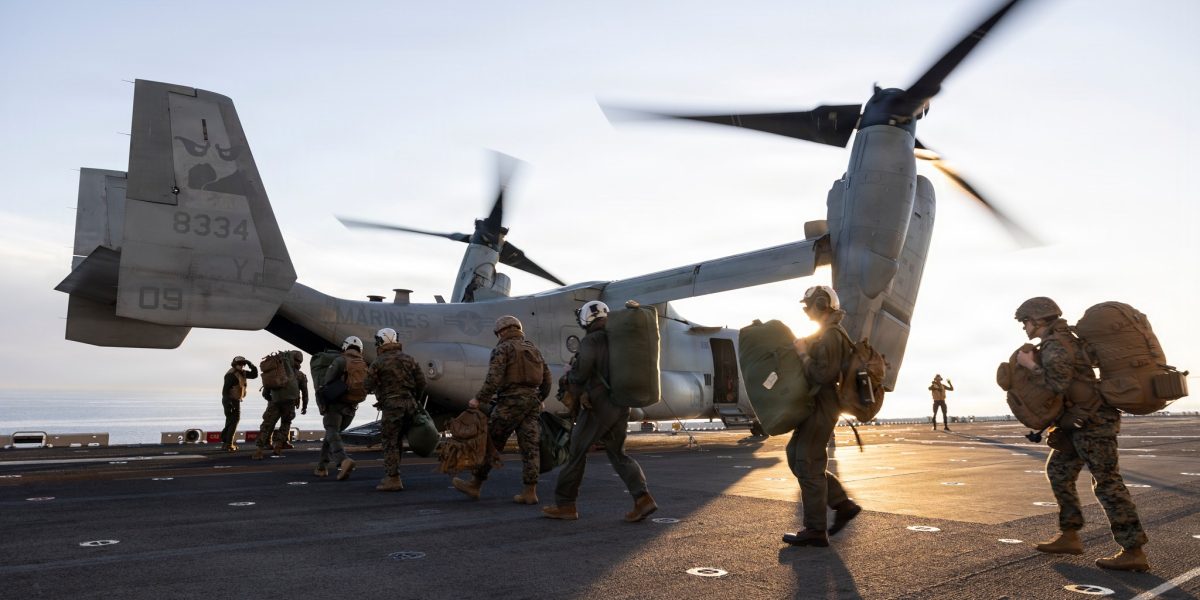 Militarizarea tensiunii: SUA crește opțiunile de atac în Iran, înainte de termenul limită al lui Trump