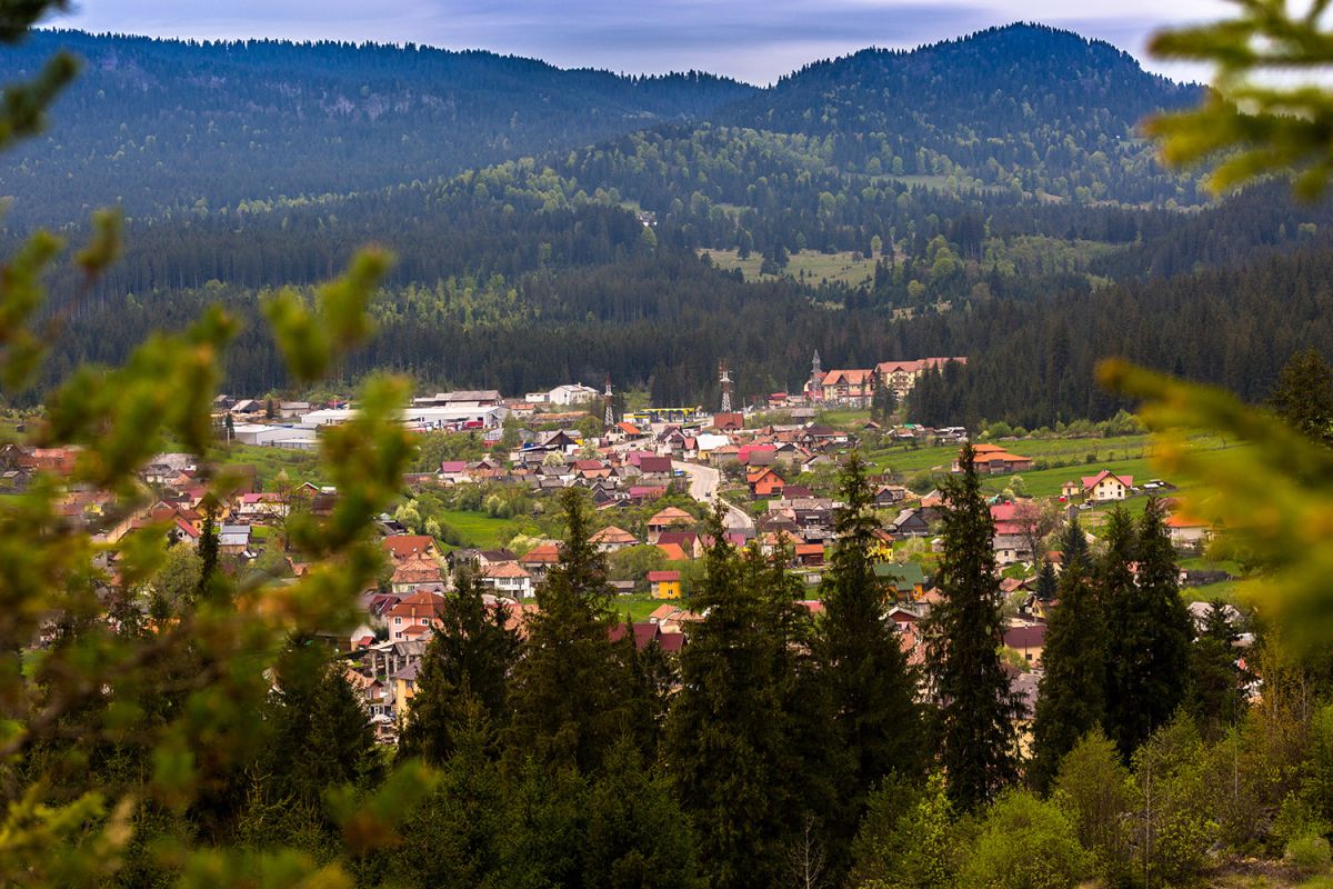 Turiștii pot alege dintre relaxare la spa sau aventură în natură pentru Paște, în Mureș și Harghita Odată cu apropierea sărbătorilor pascale, județele Mureș și Harghita se pregătesc să primească turiștii cu o gamă variată de activități