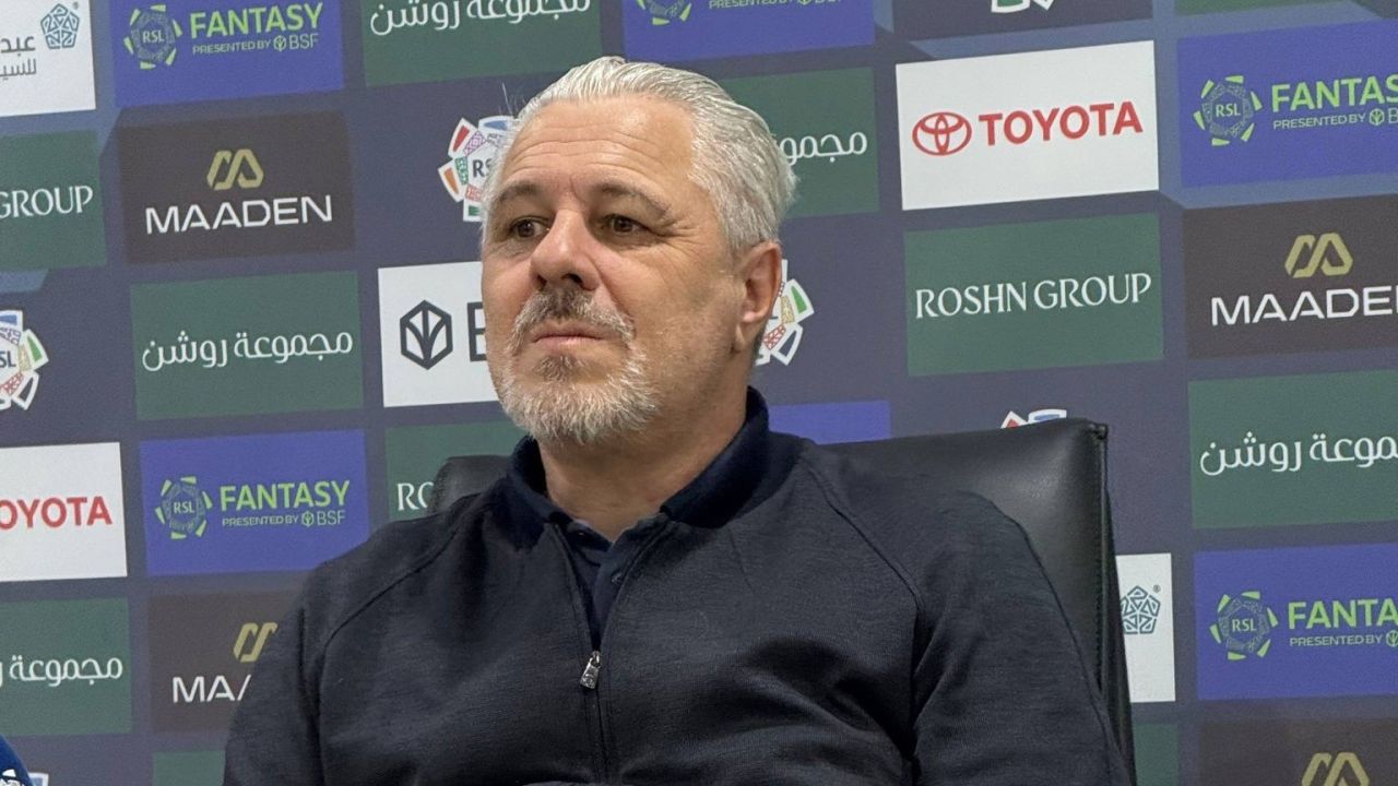 Universitatea Craiova, favorită la titlu în viziunea lui Marius Șumudică În plină desfășurare a play-off-ului Superligii, lupta pentru titlu se încinge