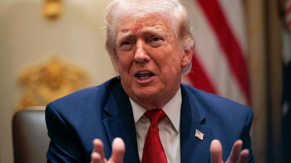 Donald Trump va trimite un reprezentant la summitul B9 de la București, dar mulțumește României pentru sprijin Bucureștiul se pregătește să găzduiască summitul B9 pe 13 mai, eveniment la care a fost invitat și fostul președinte american, Donald Trump