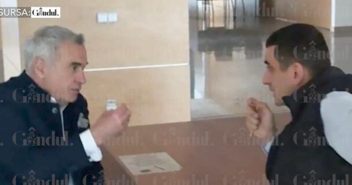 Simion vrea premier pe Călin Georgescu, după ce Bolojan e demis: S-au întâlnit la bibliotecă
