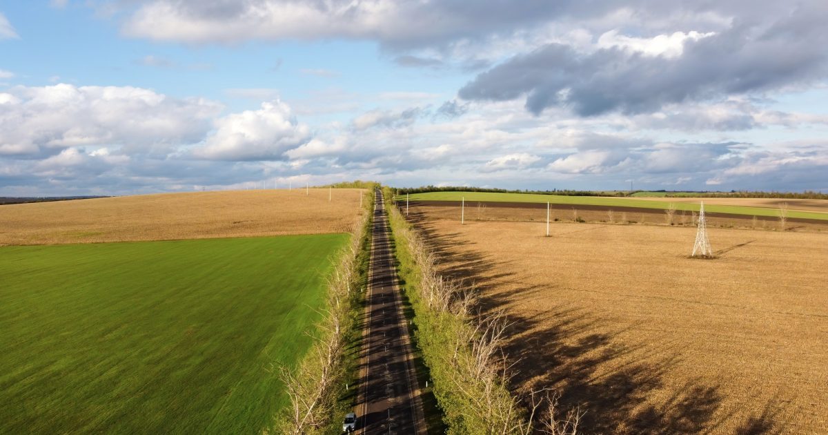 Ocupări ilegale de terenuri: Riscul proceselor și ce spune legea din România