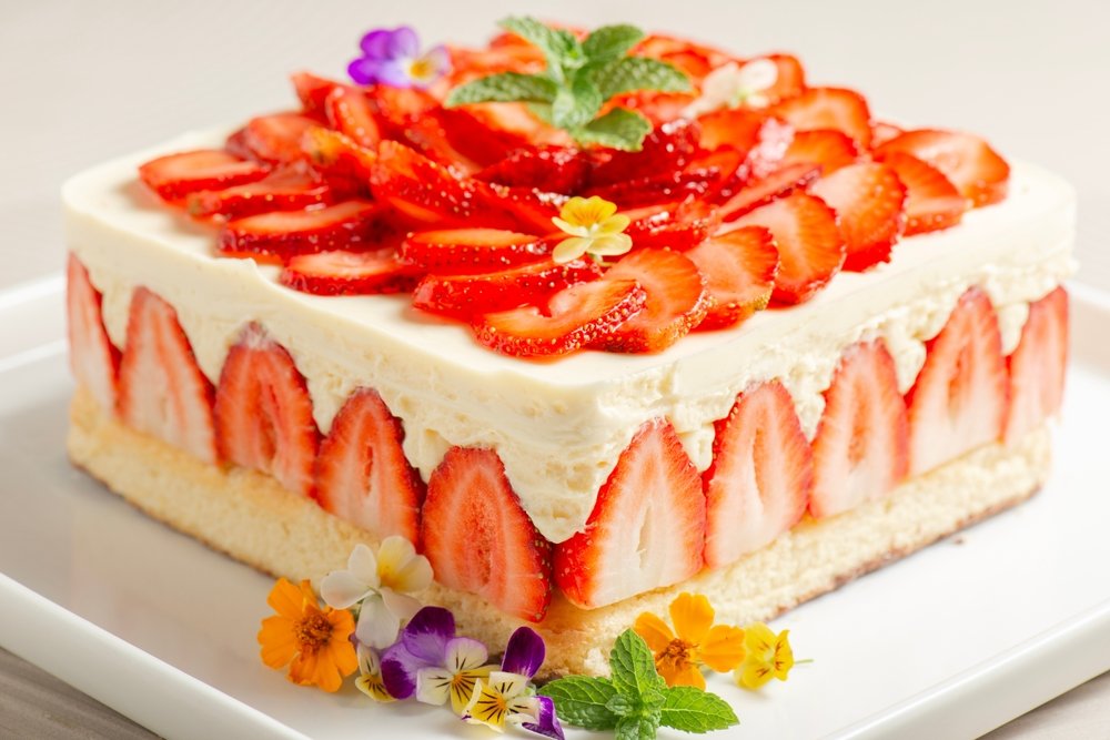 Tortul Diplomat de Post: Deliciul Răcoritor, Adaptat pentru Toți Tortul Diplomat, un desert clasic îndrăgit, a căpătat o nouă dimensiune, adaptându-se nevoilor și preferințelor celor care aleg să evite produsele de origine animală