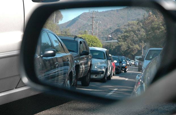 Atenție, șoferi! Poliția Română avertizează: Trafic infernal luni pe DN-uri. Rute ocolitoare