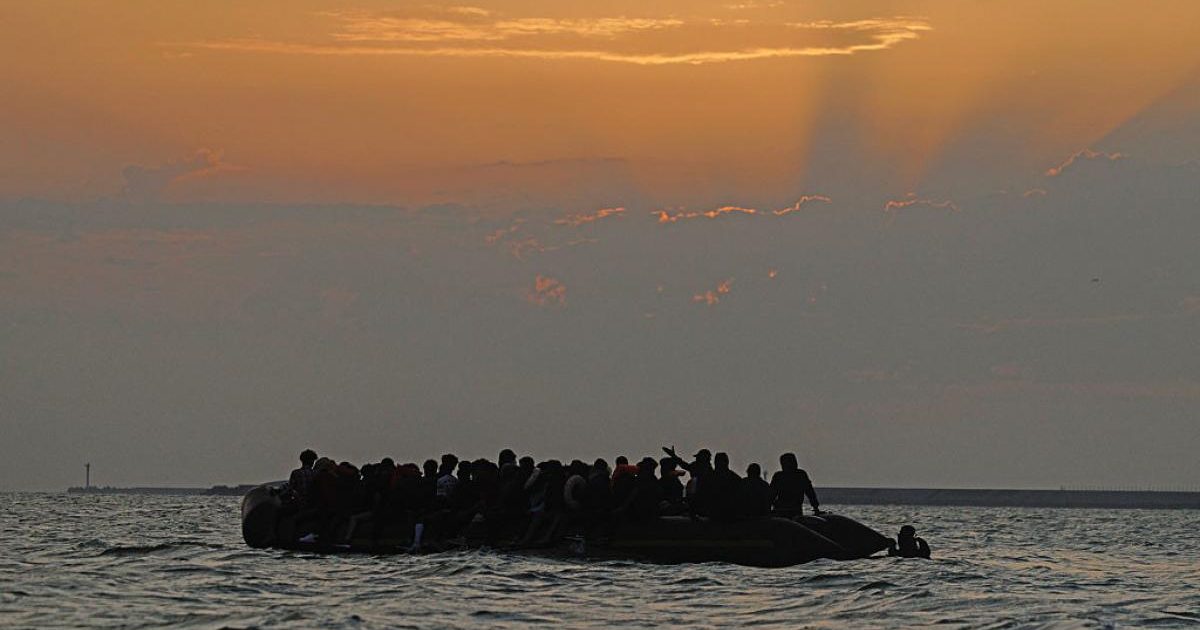 Ambarcațiune cu migranți, SCUFUNDARE în Oceanul Indian: 250 de oameni, DAȚI DISPĂRUȚI