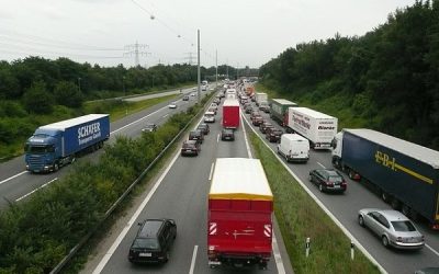 Transportul rutier, în picaj: România, lovită de scădere drastică în 2025?