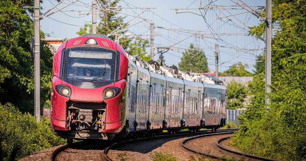 Trenurile spre Constanța, BLOCATE: O femeie a murit, lovită de tren între Valu lui Traian și Basarabi