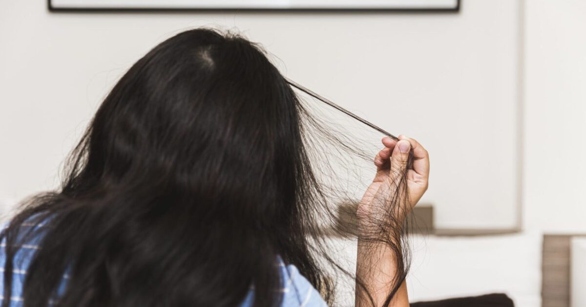 Cauza șI tratamentul trichotillomaniei: De ce ne smulgem părul