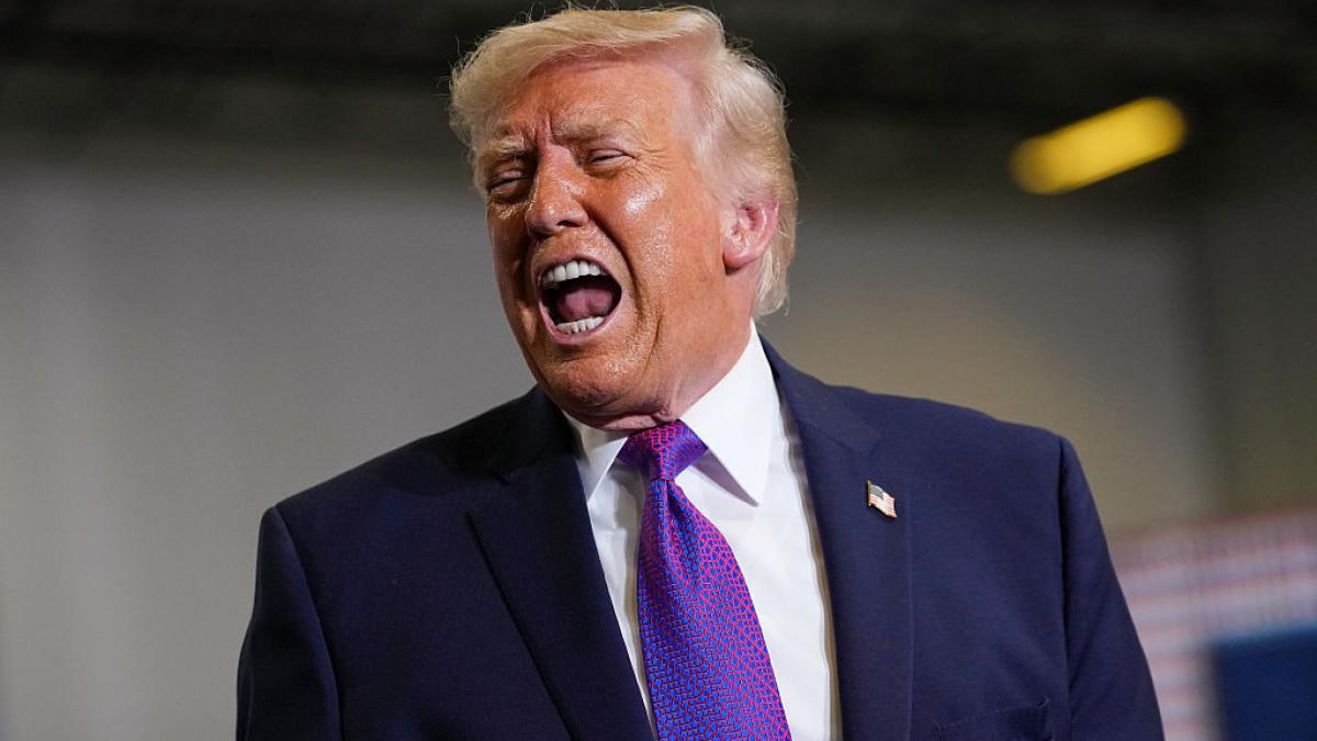 WASHINGTON – Fostul consilier pe probleme de securitate națională, JOHN BOLTON, susține că fostul președinte DONALD Trump a intrat în „mod de panică” după ce avioane de vânătoare americane au fost doborâte de Iran, conform declarațiilor făcute vineri pentru CNN