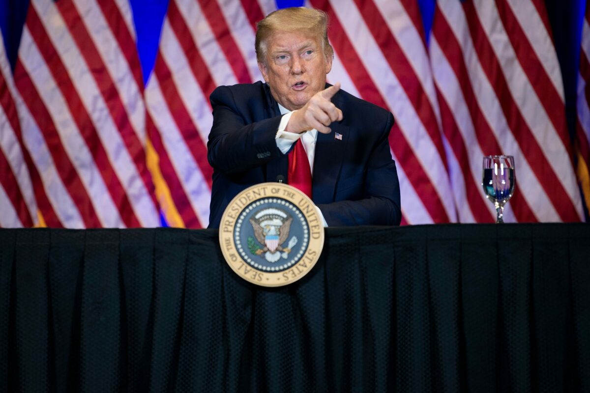 O înregistrare video șocantă publicată de Donald Trump înfățișează o crimă brutală, fostul președinte atacând dur politicile de imigrație ale administrației actuale