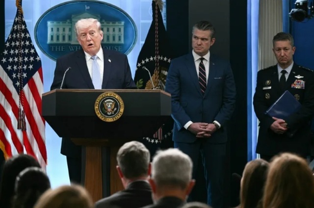 Americanii, dublă misiune de salvare în munții iranului pentru piloții prăbușiți