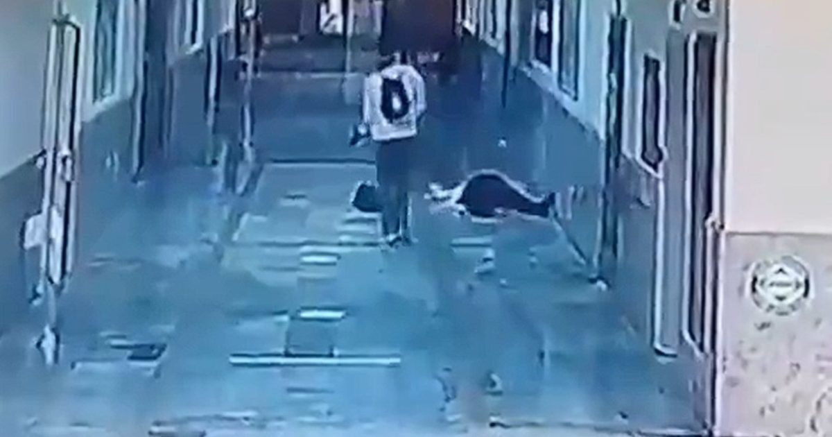 Atac armat într-un liceu: 16 răniți și atacatorul sinucis VIDEO