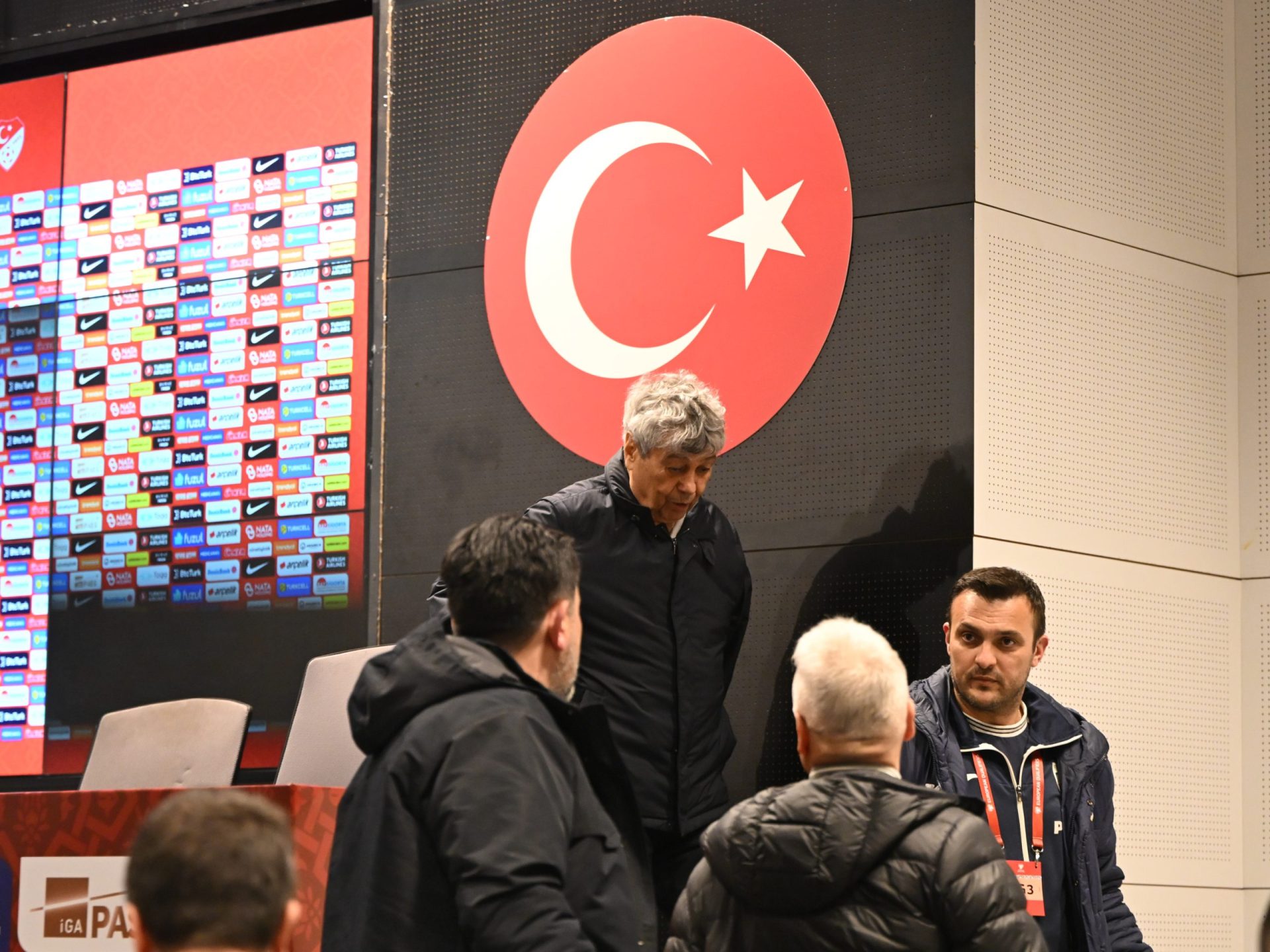 Mobilizare Generală: Turcii din România, la Arena Națională, pentru Mircea Lucescu!