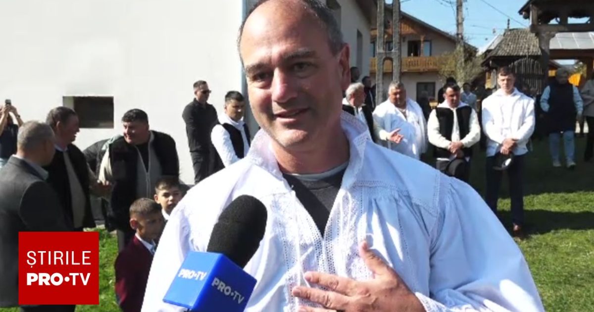 Americanul, fascinat de Paștele din Breb: „Îmi place mult România”