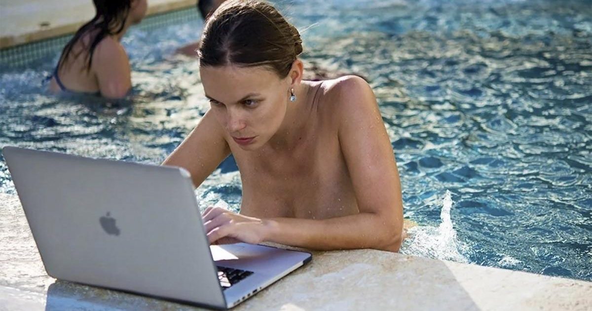 Modelă ucraineană, fostă nud, consul demisă în Republica Dominicană: Scandal monstru!