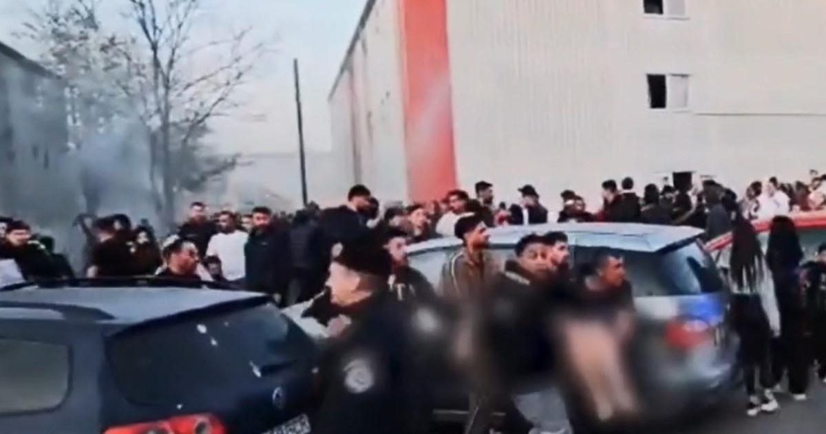 Pompieri Atacați în Henri Coandă: Locatarii Le-au Smuls Furtunurile