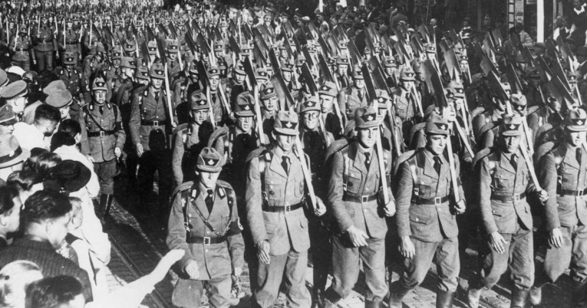 Nou motor de căutare german, scandalos: Verifică rudele din perioada NAZISTĂ