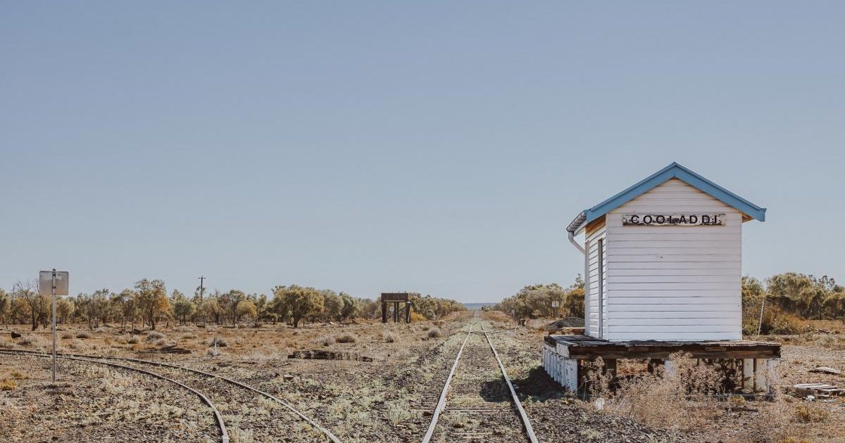 Oraș întreg, vândut la prețul unui apartament: Casă cu 4 dormitoare BONUS