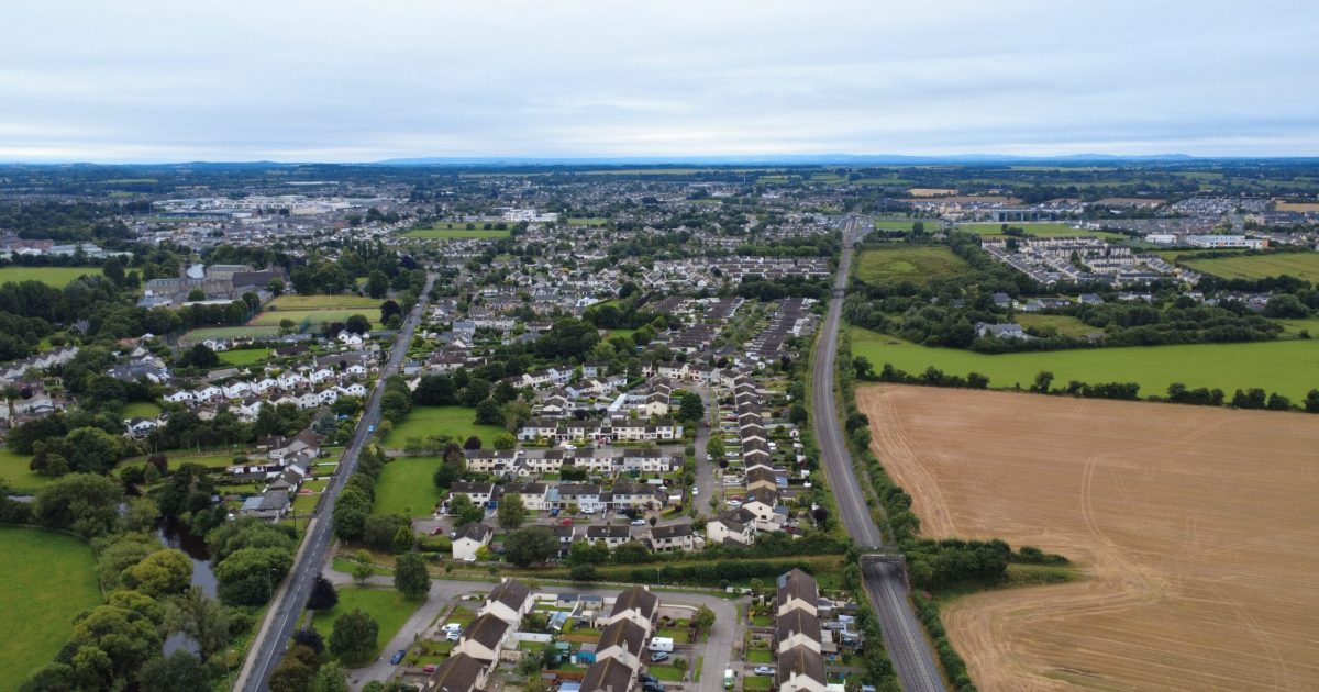 Un sat din Irlanda, scos la vânzare pentru 20 de milioane de euro