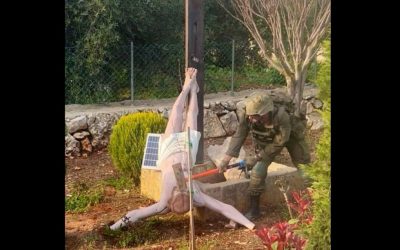 Soldat ISRAELIAN, șocat de gestul șocant: A distrus o statuie cu IISUS