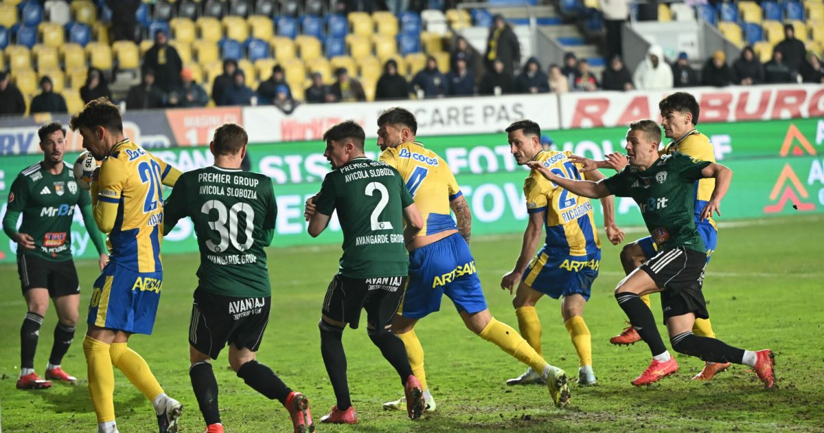 Unirea Slobozia – Petrolul Ploiești, duel crucial în Superliga: Live Text