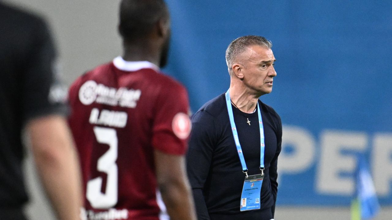 OLTENII, VICTORIE IMPORTANTĂ ÎN FAȚA CLUJENILOR Universitatea Craiova a învins-o pe CFR Cluj cu scorul de 2-0 într-un meci crucial pentru lupta la titlu