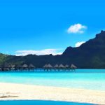 Prăbușirea prețului la petrol, efect ca după pandemie: Românii, cu Christian Tour, la vacanță