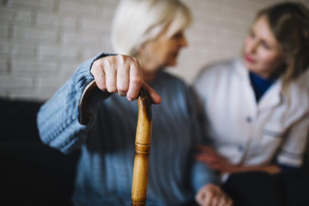 Un nou studiu realizat de Universitatea din California, San Francisco (UCSF) arată că îmbătrânirea plămânilor ar putea fi un factor crucial în evoluția severă a gripei și a COVID-19 la persoanele în vârstă