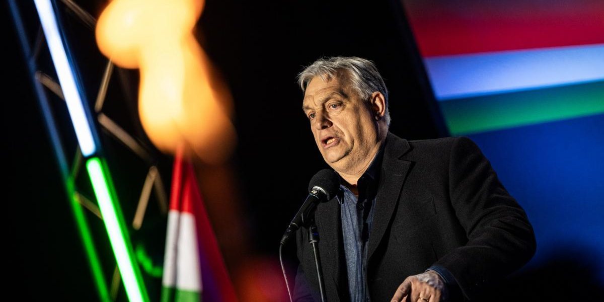 viktor-orban-a-anuntat-ca-au-fost-gasiti-explozibili-langa-o-conducta-de-gaze-cheie-care-leaga-ungar.webp - NewsFactor