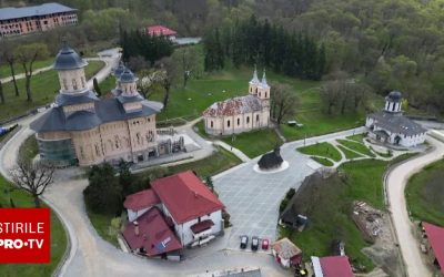Cazare și masă gratis de Paște: Românii fug la mănăstiri pentru liniște