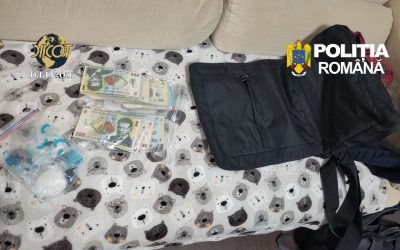 Canabis cultivat în laborator la București și în alte județe. Intervin mascații