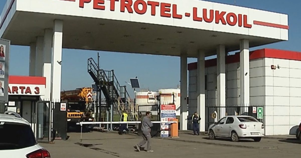 Petrotel Lukoil redeschisă în iunie: Scade prețul la carburanți