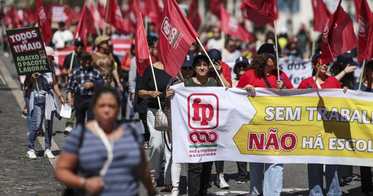 Muncitorii din Portugalia, furioși la Lisabona: “Ne fură viitorul copiilor”