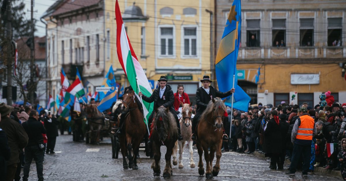 Maghiarii din România, vot crucial în alegerile din Ungaria?