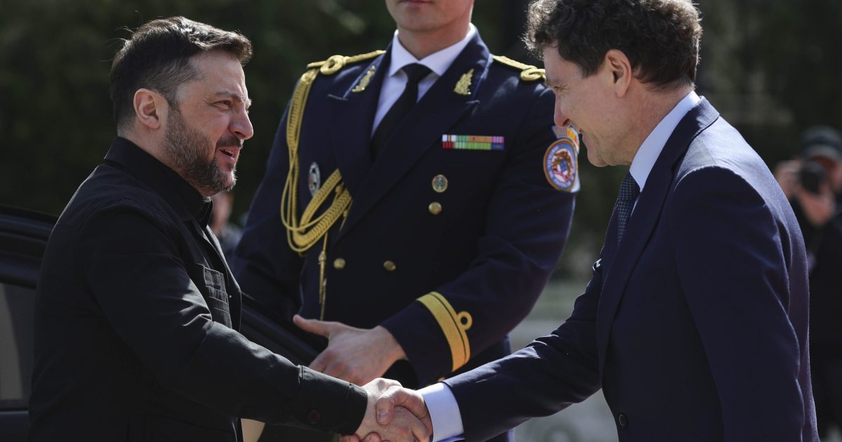Președintele Klaus Iohannis și Zelenski, acord pentru drone româno-ucrainene