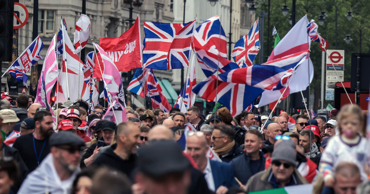 Zeci de mii la Londra: Proteste anti-imigrație și pro-Palestina, cu 4.000 de polițiști