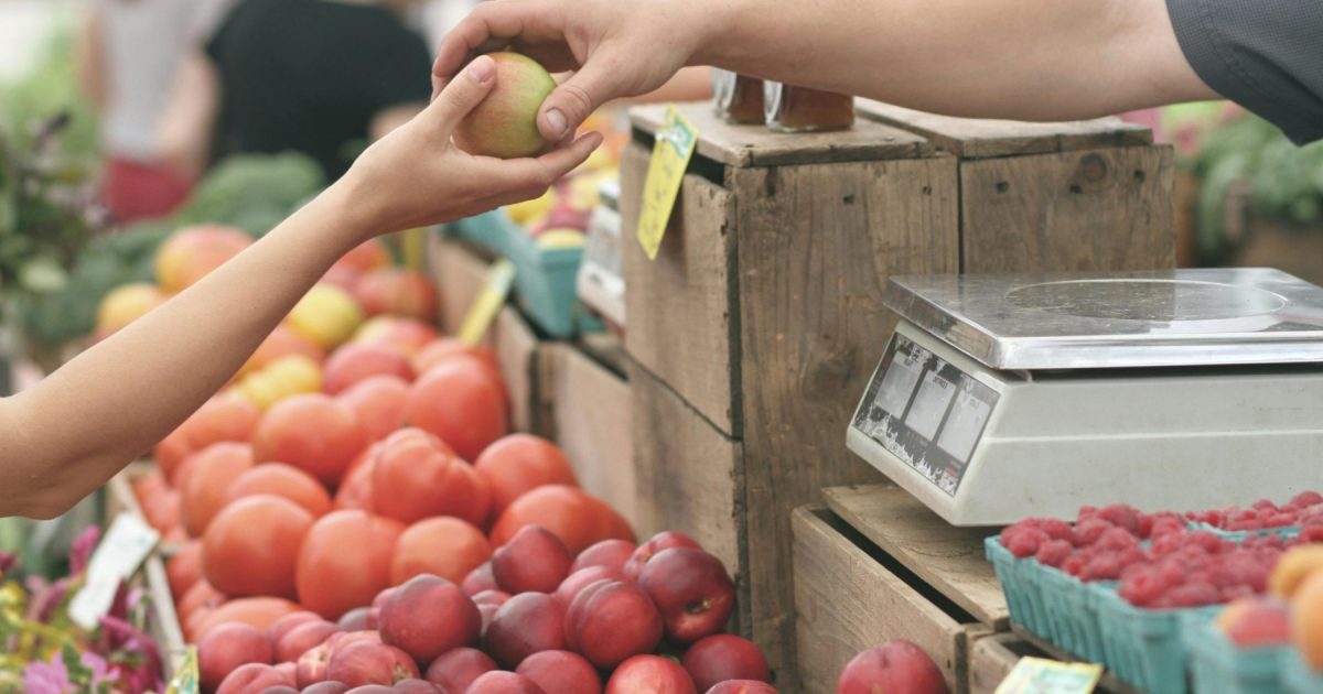 Pesticide periculos de multe în alimentele din Uniunea Europeană