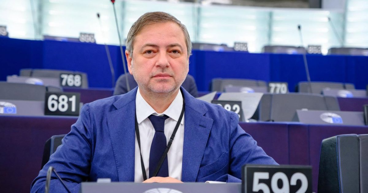 Motreanu: Propunere prezidențială, pericol pentru democrația din România